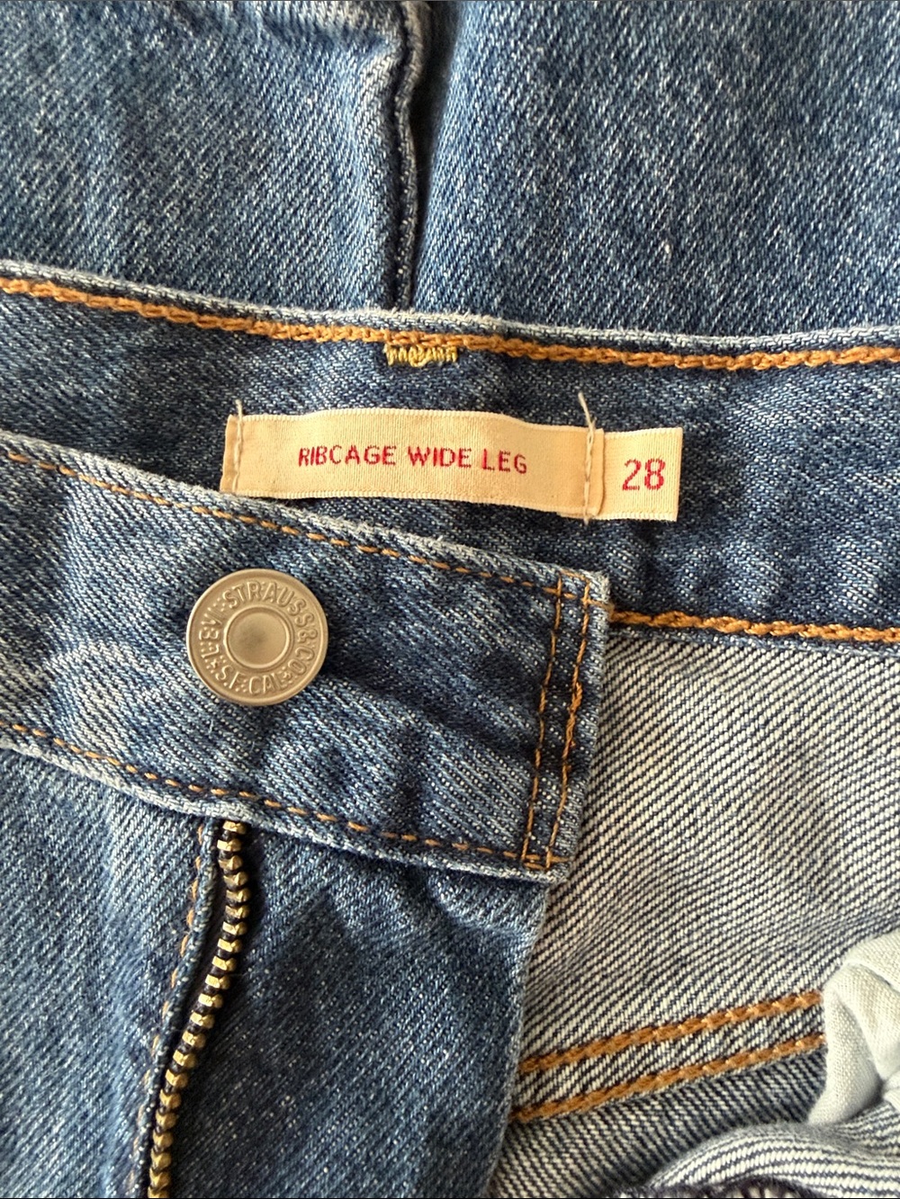 Levi's Ribcage Women's Wide-Leg Jeans in Medium Blue Wash - 28 x 34 - Picture 5 of 7